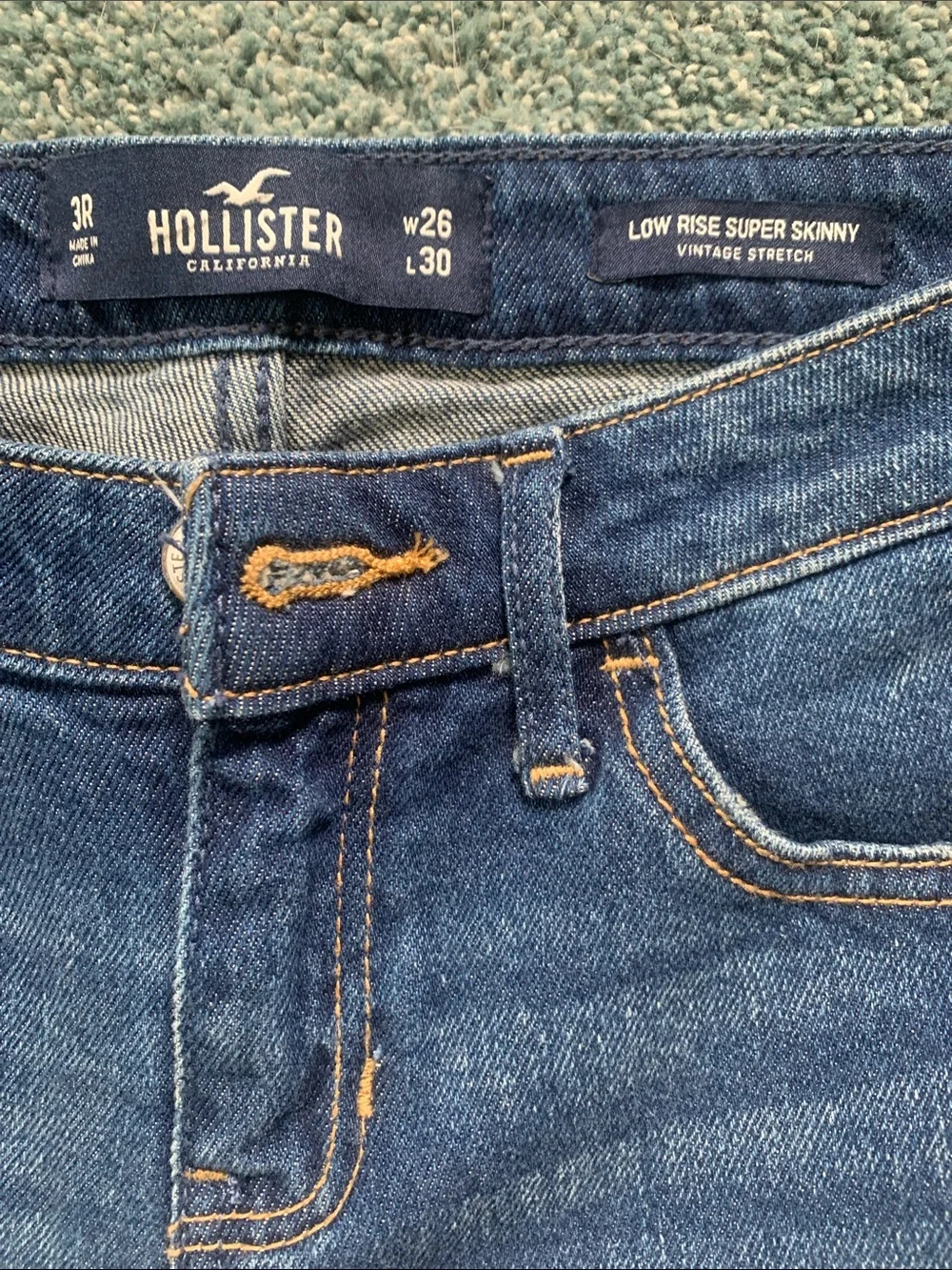 Hollister Women's Skinny Jeans - Dark Blue Wash with Frayed Hem